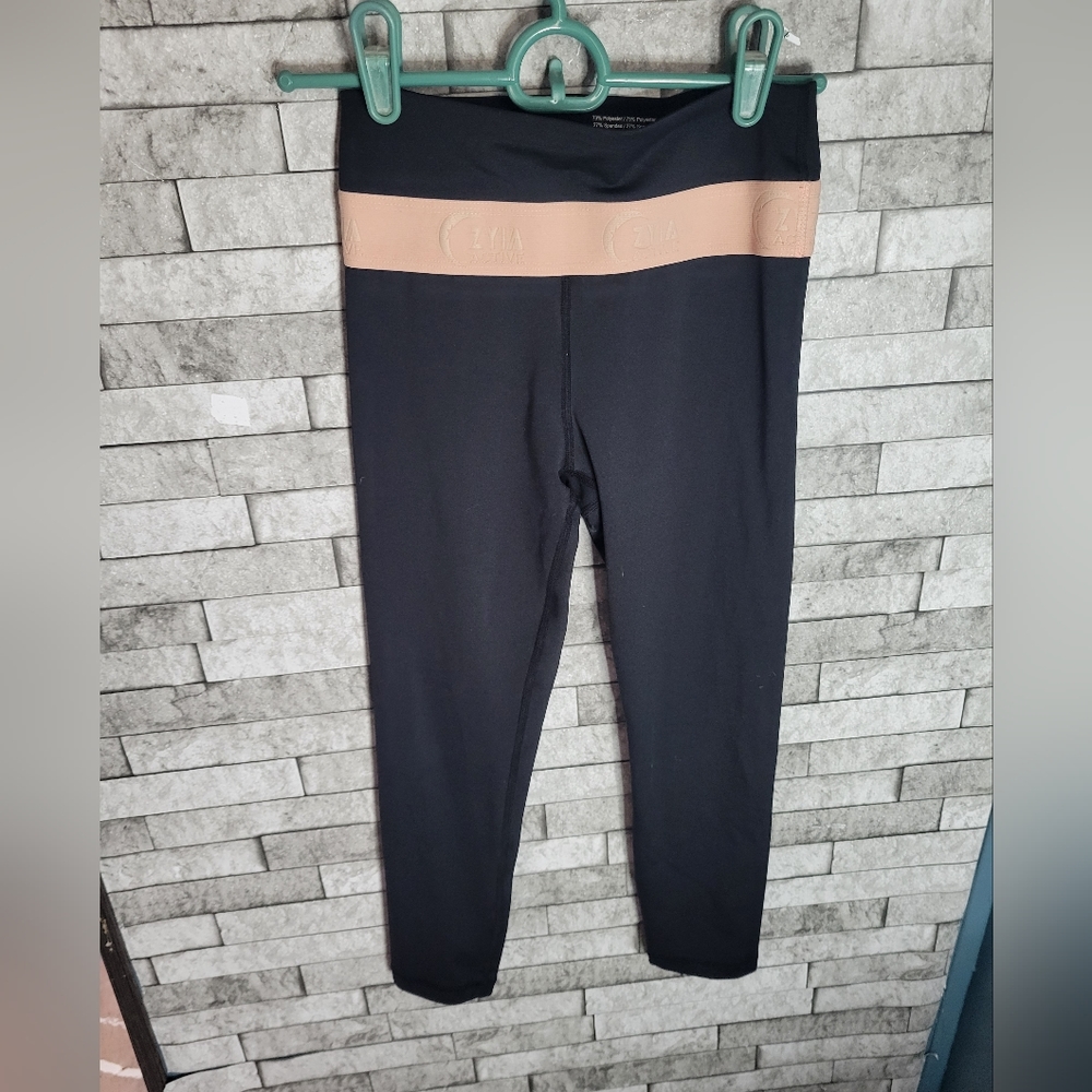 ZYIA ACTIVE Girls size 10-11 leggings‎